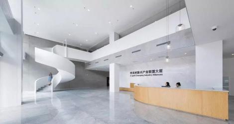 成都海倫天麓銷售中心，東方優(yōu)雅與現(xiàn)代融合的空間縮影！